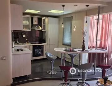 2-комнатная квартира, этаж 11 из 14, 70 м²