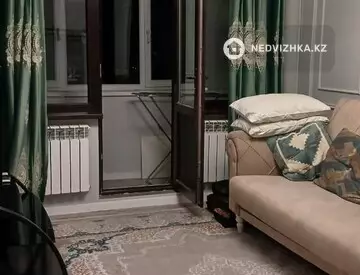 1-комнатная квартира, этаж 4 из 5, 32 м², На длительный срок