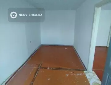 4-комнатная квартира, этаж 5 из 5, 75 м², На длительный срок