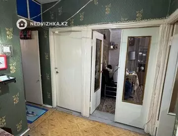 2-комнатная квартира, этаж 2 из 4, 55 м²