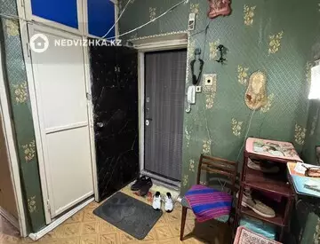 2-комнатная квартира, этаж 2 из 4, 55 м²