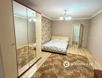 3-комнатная квартира, этаж 1 из 5, 100 м²