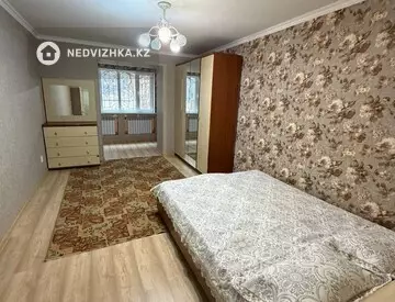 3-комнатная квартира, этаж 1 из 5, 100 м²
