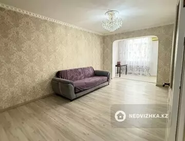 2-комнатная квартира, этаж 3 из 4, 48 м²