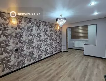 2-комнатная квартира, этаж 2 из 5, 60 м²