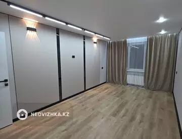 2-комнатная квартира, этаж 2 из 5, 60 м²