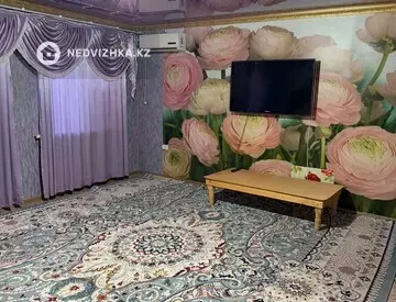 3-комнатная квартира, этаж 3 из 4, 60 м²