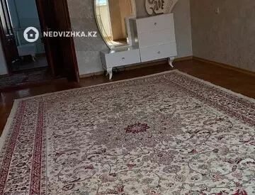 2-комнатная квартира, этаж 2 из 5, 60 м², На длительный срок