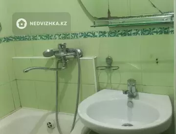 2-комнатная квартира, этаж 2 из 5, 60 м², На длительный срок