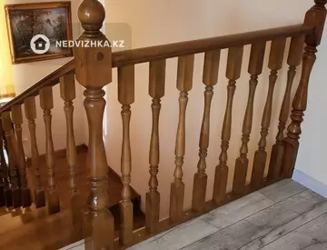 7-комнатный дом, 4.8 соток, 280 м²