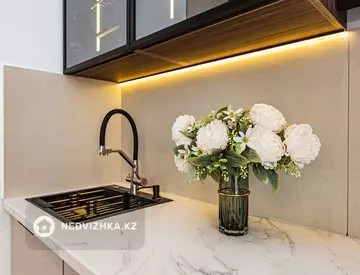 2-комнатная квартира, этаж 9 из 9, 50 м²