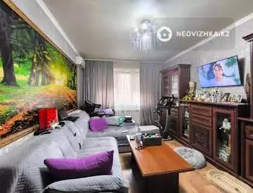 2-комнатная квартира, этаж 4 из 5, 55 м²