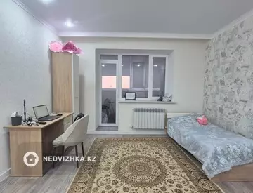 4-комнатная квартира, этаж 2 из 5, 125 м²