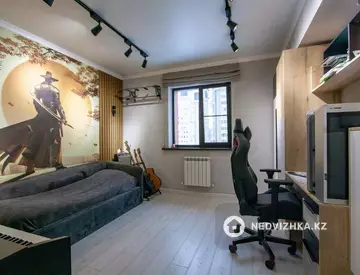 4-комнатная квартира, этаж 9 из 16, 115 м²