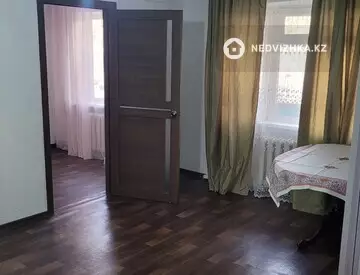 2-комнатная квартира, этаж 3 из 3, 45 м²