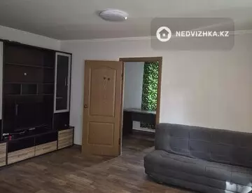 2-комнатная квартира, этаж 1 из 2, 40 м², На длительный срок