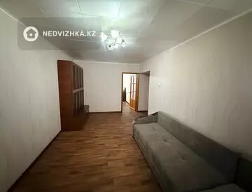 3-комнатная квартира, этаж 1 из 5, 65 м², На длительный срок