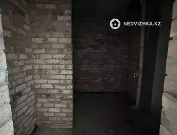 4-комнатная квартира, этаж 12 из 13, 118 м²