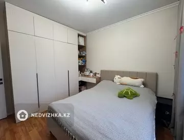 2-комнатная квартира, этаж 3 из 5, 53 м²