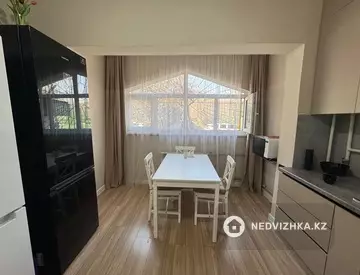 2-комнатная квартира, этаж 1 из 5, 61 м²