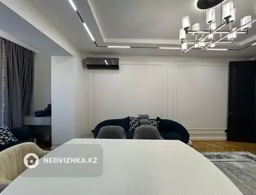 3-комнатная квартира, этаж 7 из 14, 120 м²
