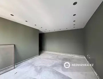 4-комнатная квартира, этаж 15 из 15, 141 м²