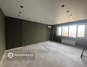 4-комнатная квартира, этаж 15 из 15, 141 м²