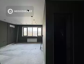 4-комнатная квартира, этаж 15 из 15, 141 м²