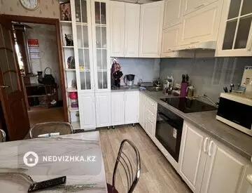 3-комнатная квартира, этаж 6 из 9, 71 м²