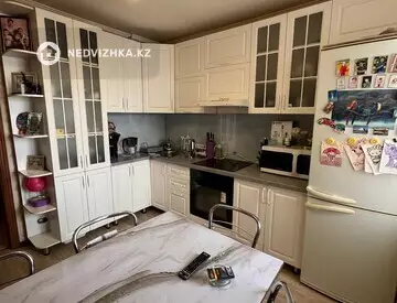 3-комнатная квартира, этаж 6 из 9, 71 м²