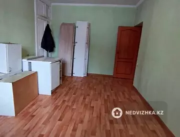 2-комнатная квартира, этаж 1 из 2, 45 м²