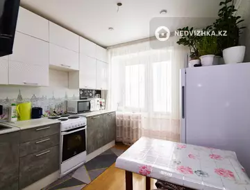 2-комнатная квартира, этаж 4 из 12, 52 м²