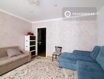 2-комнатная квартира, этаж 4 из 12, 52 м²
