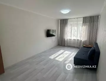 2-комнатная квартира, этаж 5 из 5, 53 м², На длительный срок