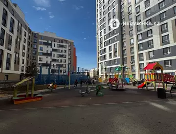 3-комнатная квартира, этаж 8 из 8, 85 м²