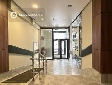 4-комнатная квартира, этаж 5 из 12, 117 м²