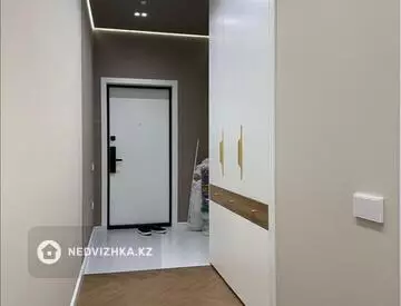 4-комнатная квартира, этаж 12 из 16, 128 м²