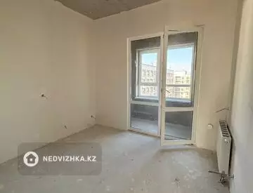 2-комнатная квартира, этаж 12 из 12, 65 м²