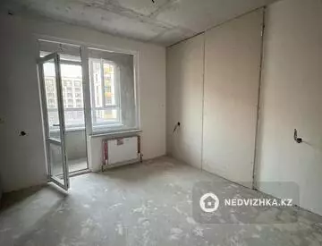 2-комнатная квартира, этаж 3 из 12, 44 м²