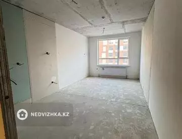 2-комнатная квартира, этаж 3 из 12, 44 м²