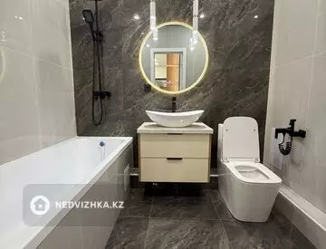 1-комнатная квартира, этаж 9 из 12, 42 м²