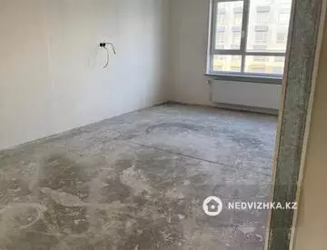 4-комнатная квартира, этаж 8 из 12, 117 м²