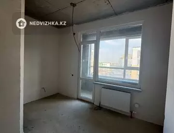 1-комнатная квартира, этаж 4 из 12, 34 м²