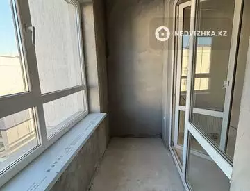 2-комнатная квартира, этаж 12 из 12, 64 м²