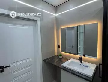 1-комнатная квартира, этаж 8 из 12, 44 м²