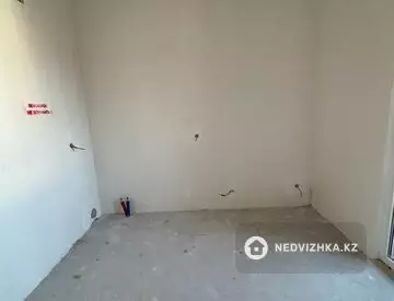 2-комнатная квартира, этаж 12 из 12, 64 м²