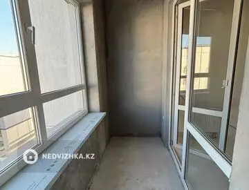 2-комнатная квартира, этаж 12 из 12, 64 м²