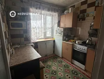 3-комнатная квартира, этаж 4 из 4, 56 м²