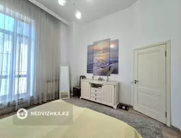 1-комнатная квартира, этаж 4 из 5, 94 м²