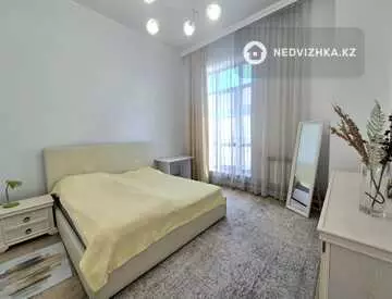 1-комнатная квартира, этаж 4 из 5, 94 м²